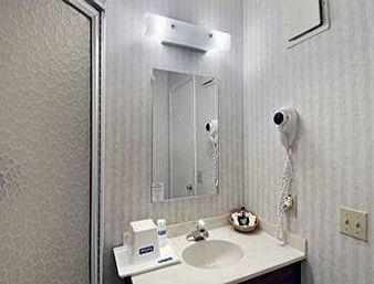 High Point Arcadia Inn Стая снимка